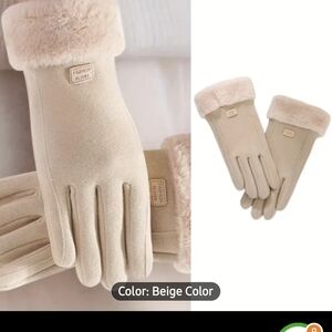 Elegant Beige Women's Gloves with Faux Fur Trim
